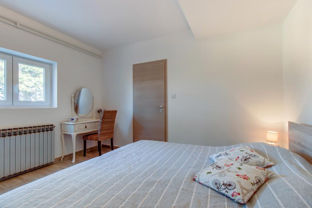 Apartment Senka Mali Lošinj Buitenkant foto