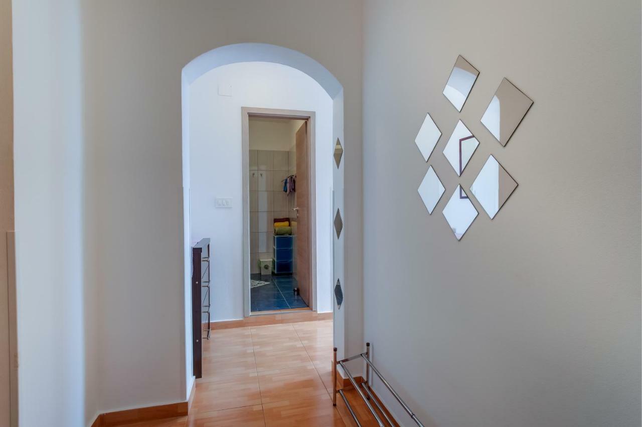 Apartment Senka Mali Lošinj Buitenkant foto